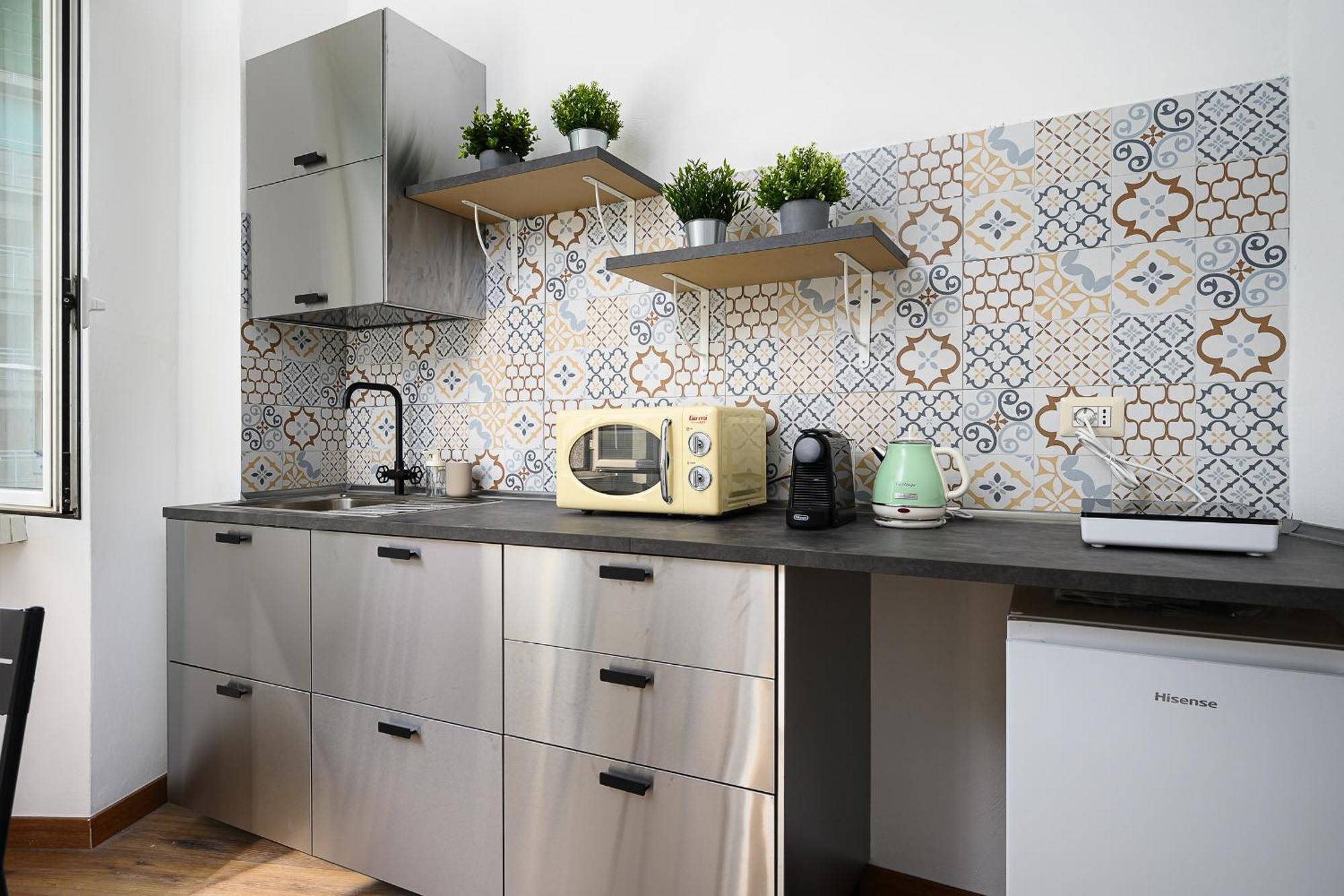Insubria 8-2 - Monolocale Cool Apartman Milánó Kültér fotó